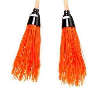 Мітла ЛЕМИРА пластмасова кругла з дерев'яним держаком